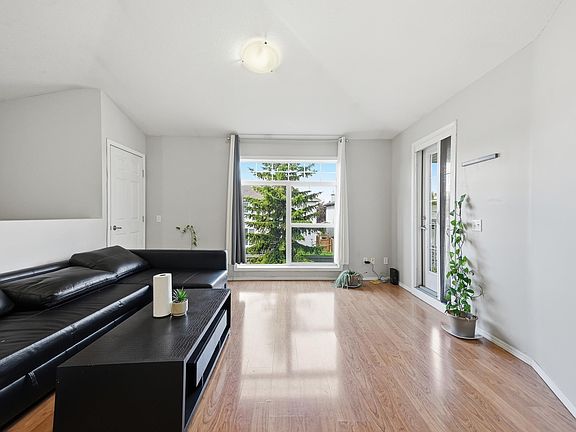 5th image of 150 Edwards Dr SW #85