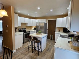 2034 S Truckee St, Aurora, CO 80013