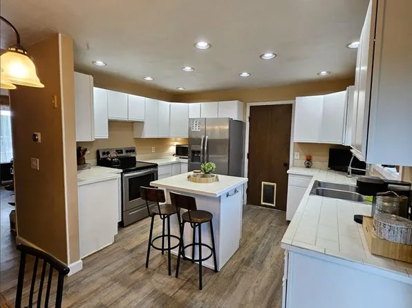 2034 S Truckee Street, Aurora, CO 80013