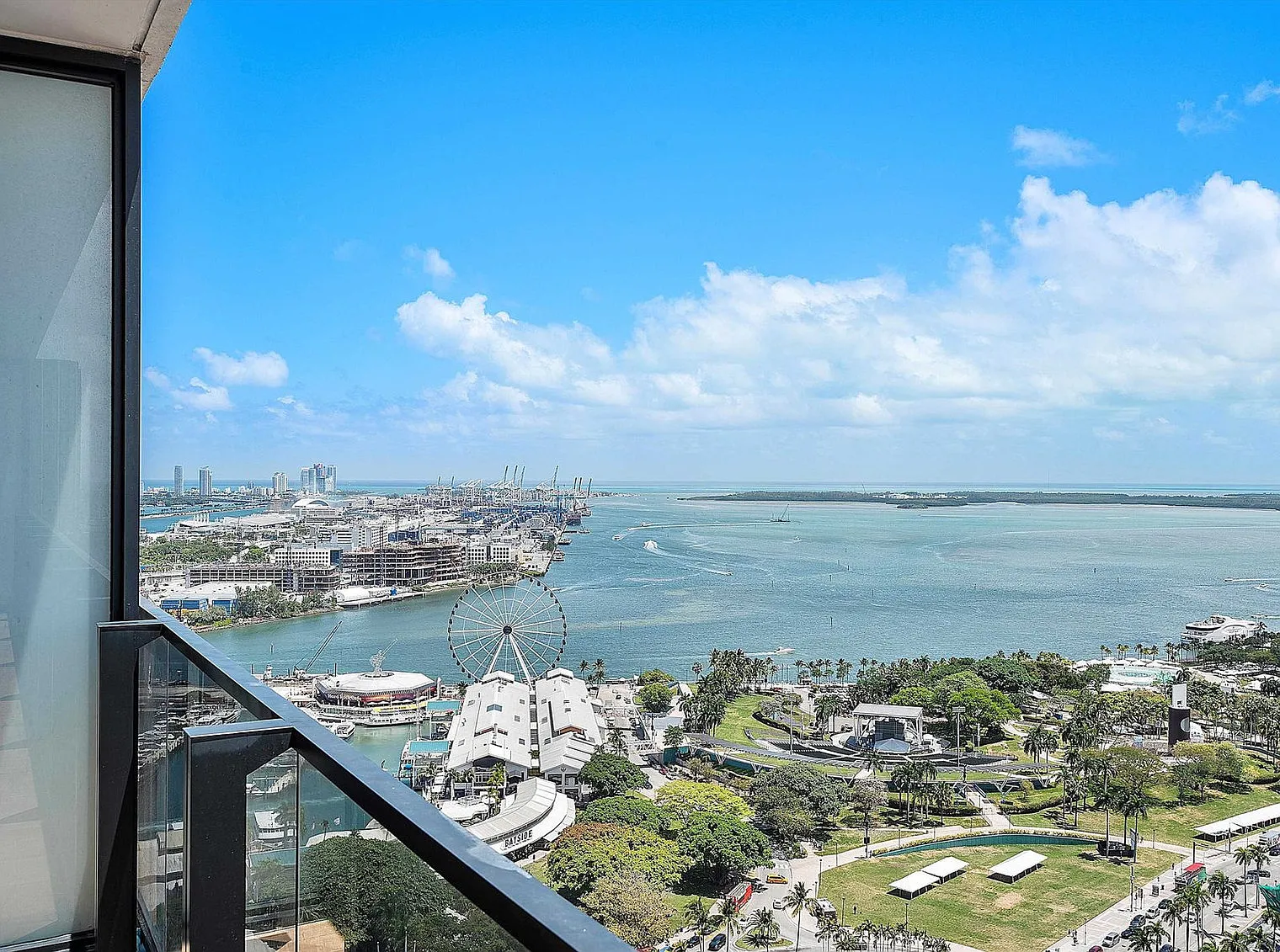 2 bed, 3.0 bath, 1248 sqft, $6,576 — Photo 3
