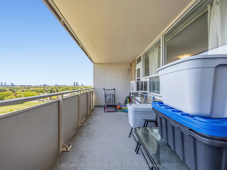 2550 Pharmacy Ave #1107 — Photo 31