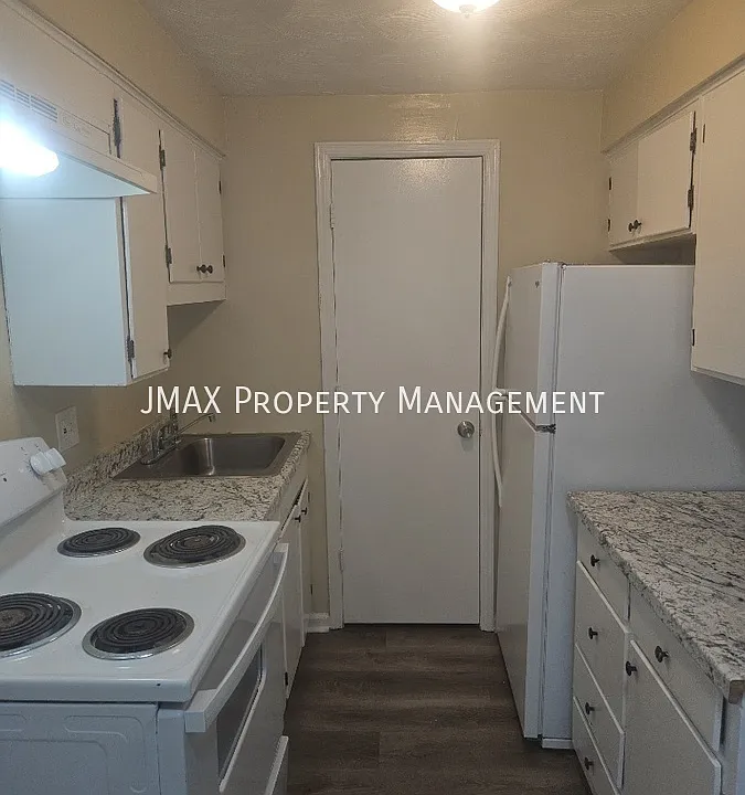 802 Westside Blvd NW #12