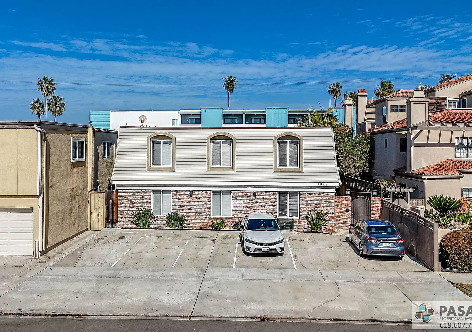 1012 Thomas Ave — Photo 1