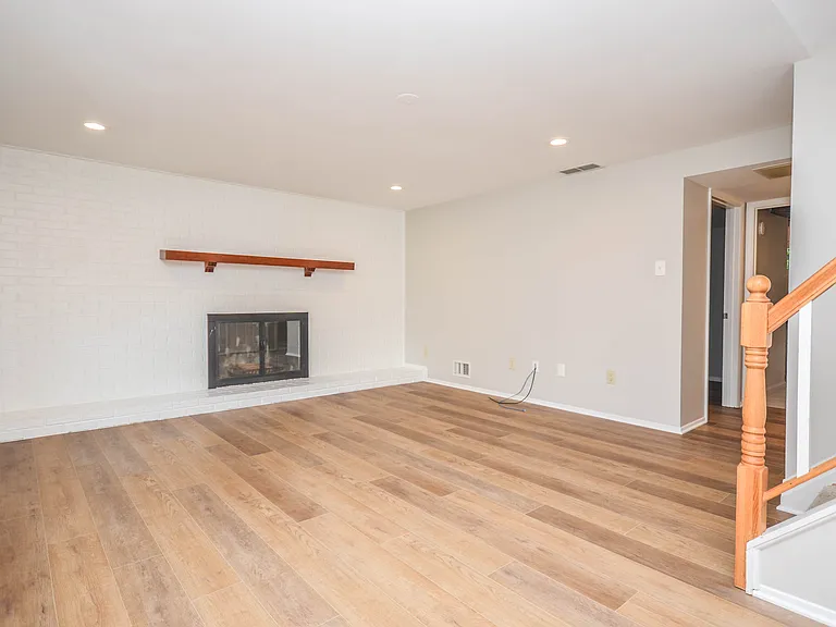 4805 Willet Dr — Photo 30