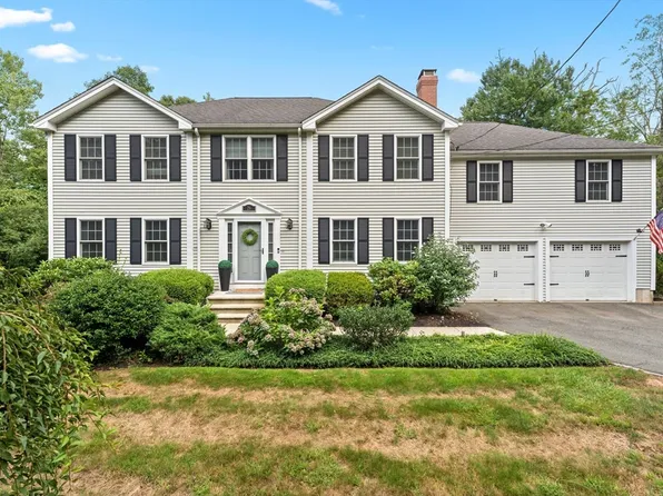 28 Beaver St, Milford, MA 01757