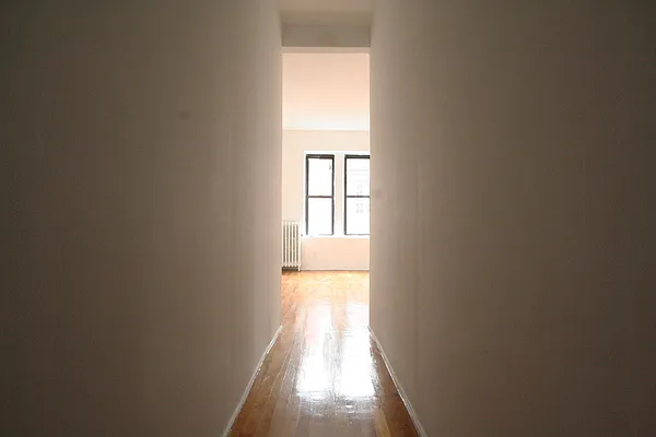 Rented by Aether Property Group | media 12