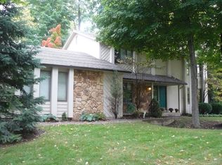 254 Creighton Ln, Rochester, NY 14612