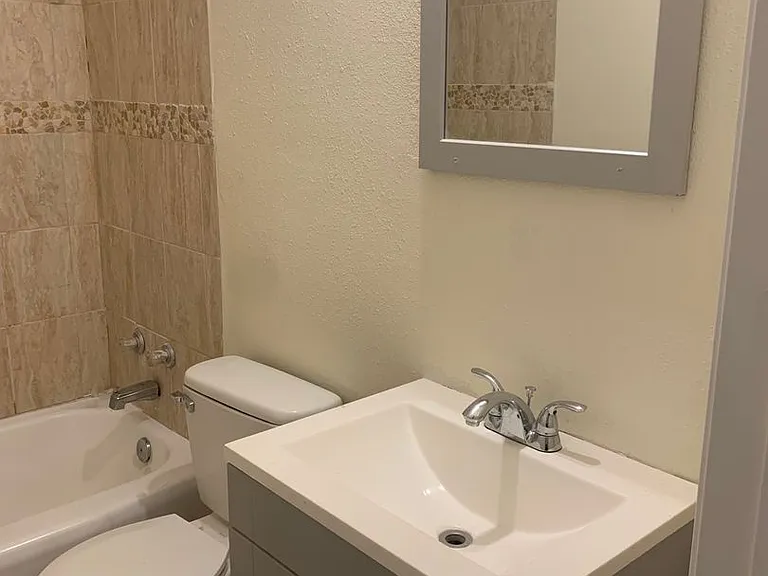 1068 Blanchard Pl — Photo 24
