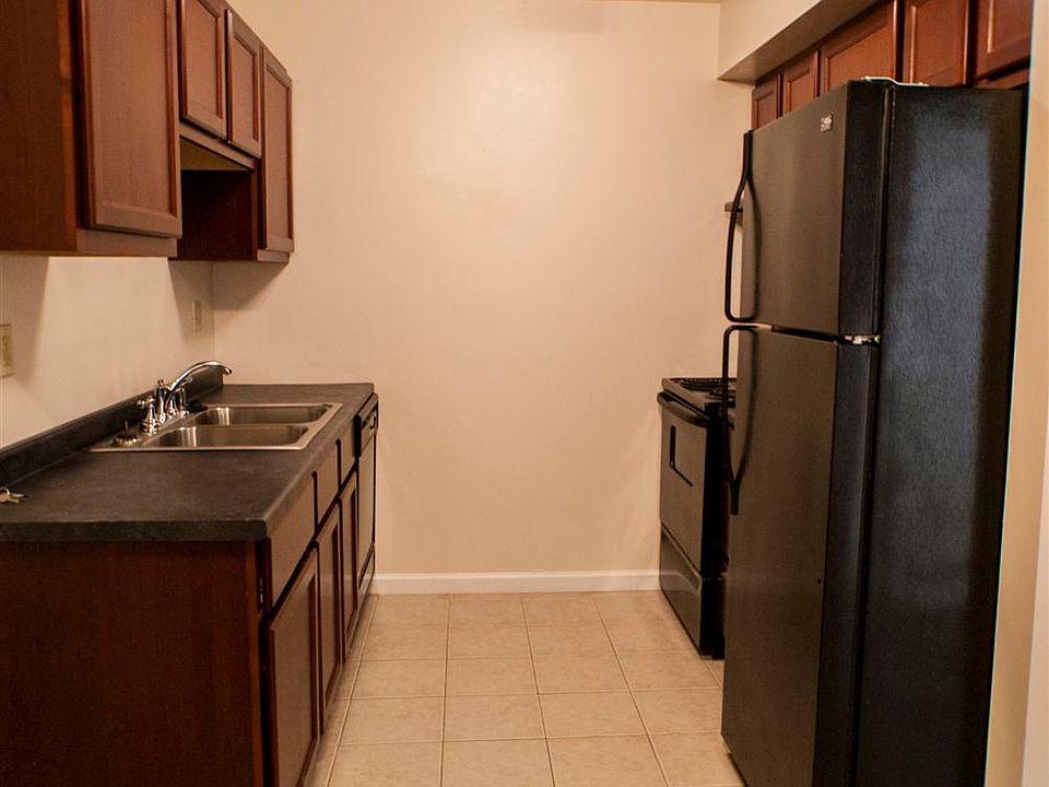 2nd image of 1139 Olive Village Ct