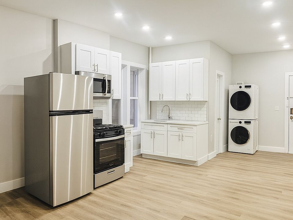 1st image of 40 Broadway #4