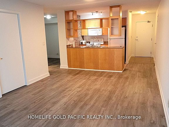 3rd image of 397 Front St W #2112