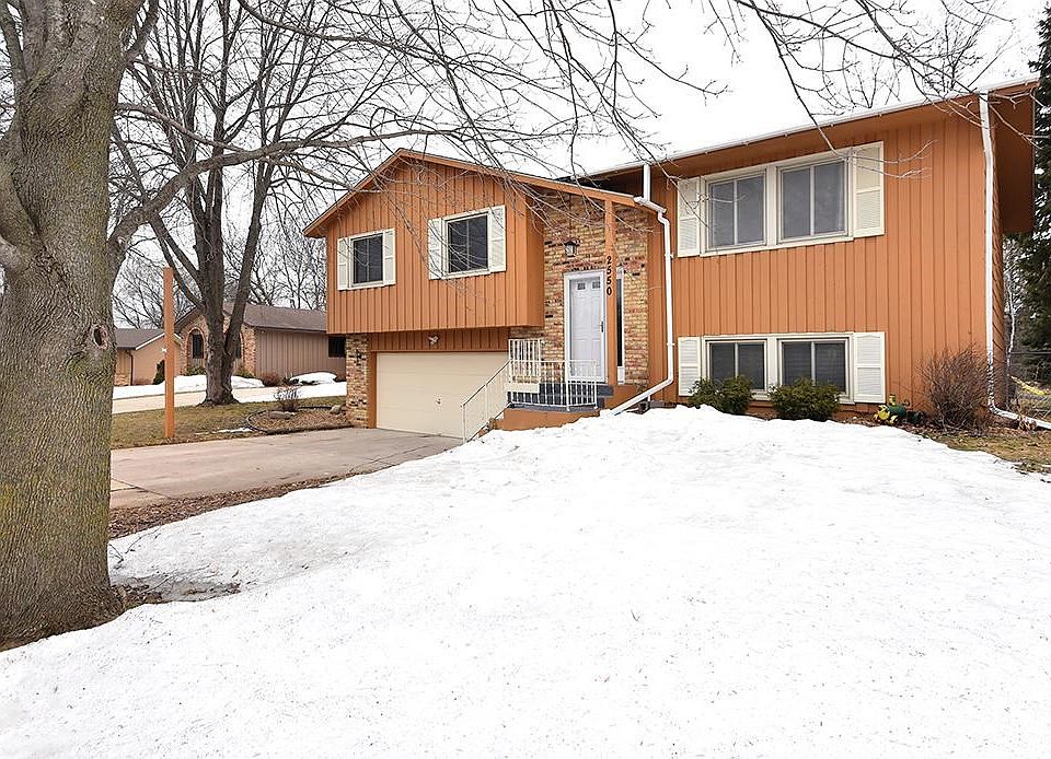 1st image of 2550 Lamada Pl