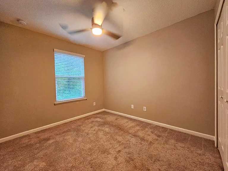 144 Paradas Pl — Photo 8