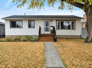 7715 N 73rd Ave NW, Edmonton, AB T6C 0C4