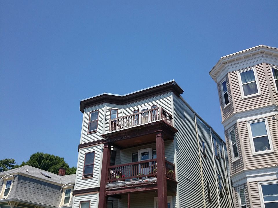 2nd image of 5 Fuller St