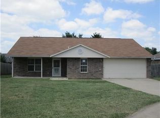 1702 Lawrence Ave, Springdale, AR 72762