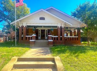 725 Kentucky St, Graham, TX 76450