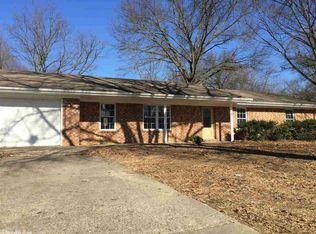 12 Red Oak Dr, Conway, AR 72034
