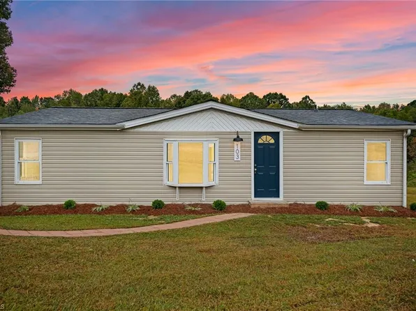 103 Tori Ln, Lexington, NC 27295