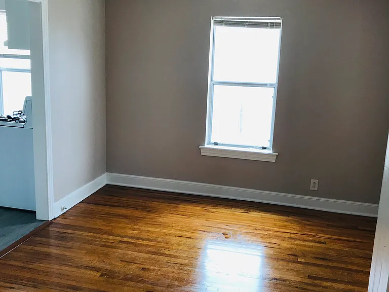 5210 Martin Ave — Photo 7