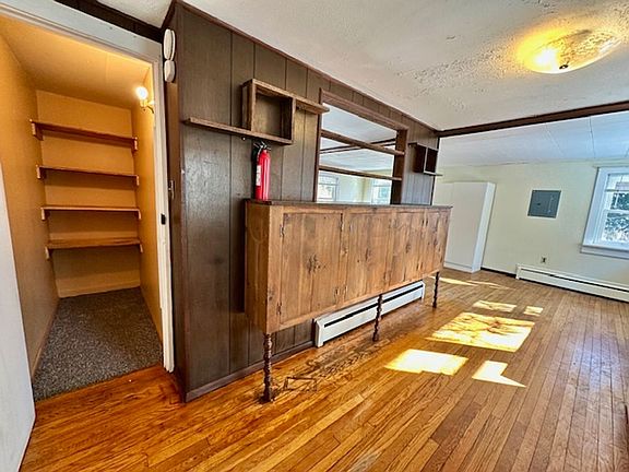 5th image of 871-877 Lower Swiftwater Rd #201