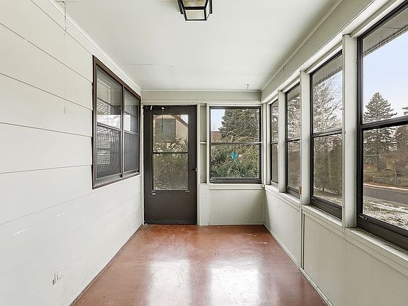 4th image of 1544 Burns Ave