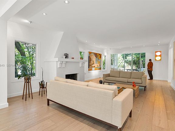 5th image of 4286 S Douglas Rd