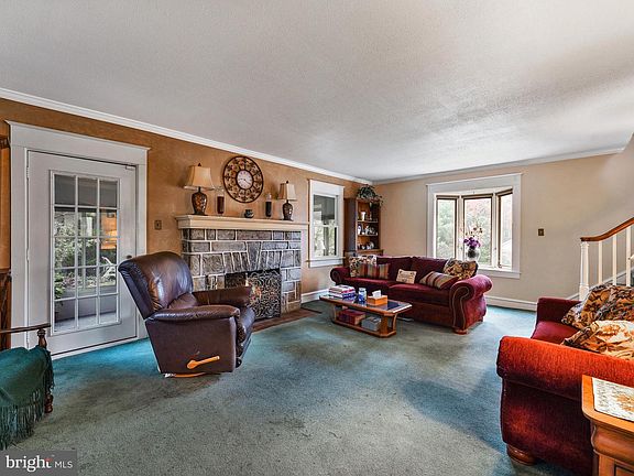 4th image of 723 Harper Ave