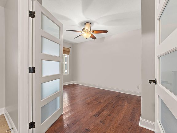 5th image of 13691 Blue Springs Ct