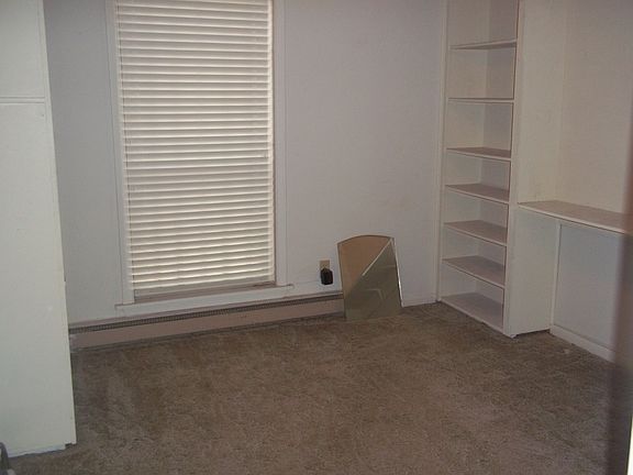 5th image of 500 Roosevelt Ave