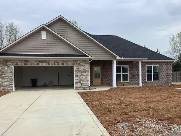 42 Canterbrook Dr, Trinity, AL 35673