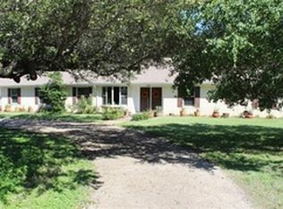 602 Number Ten Downing St, China Spring, TX 76633