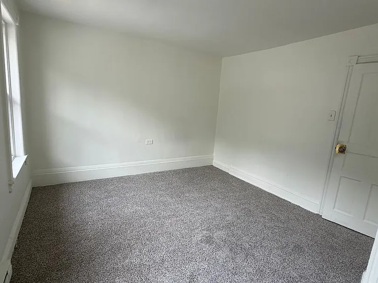 420 Valley Rd — Photo 5