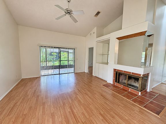 3rd image of 1104 Golden Cypress Ct