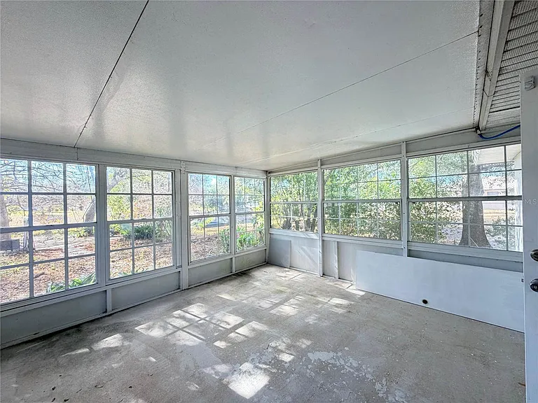 1365 Alton Rd — Photo 9