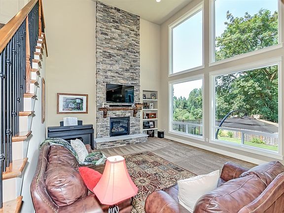 4th image of 21274 SE 25th St