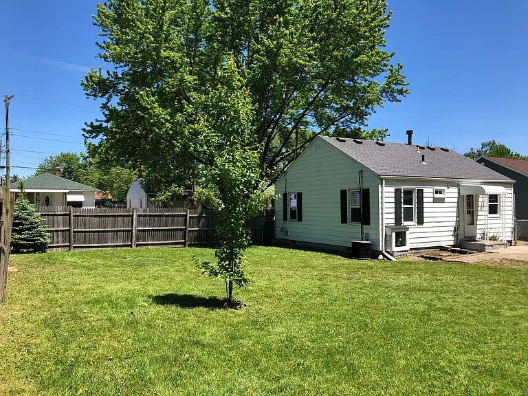 13603 Kirton Ave — Photo 29