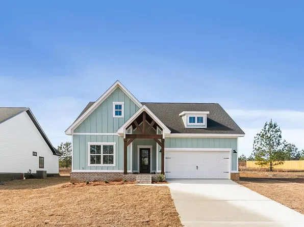 237 Weeping Willow Trl, Headland, AL 36345
