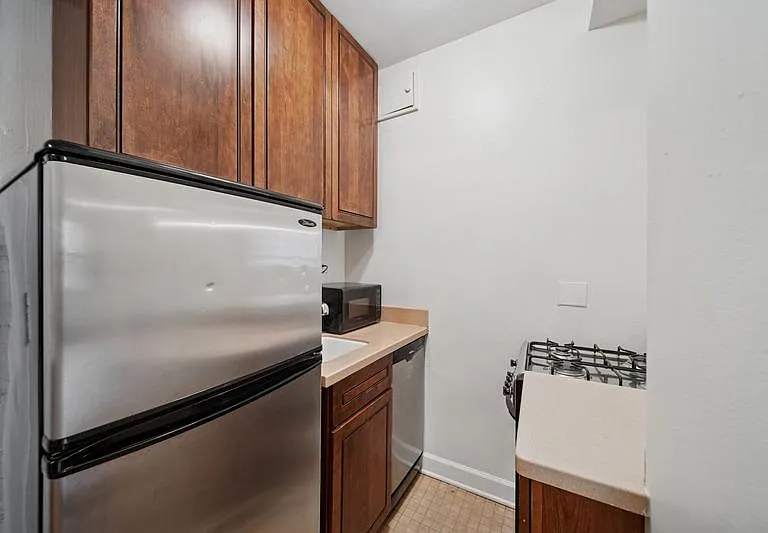 The Deco North Lake Shore — Photo 91