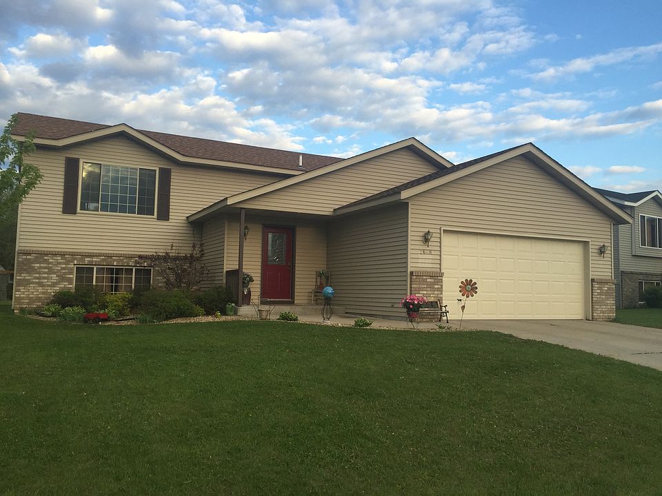 1st image of 2668 Olive Ln