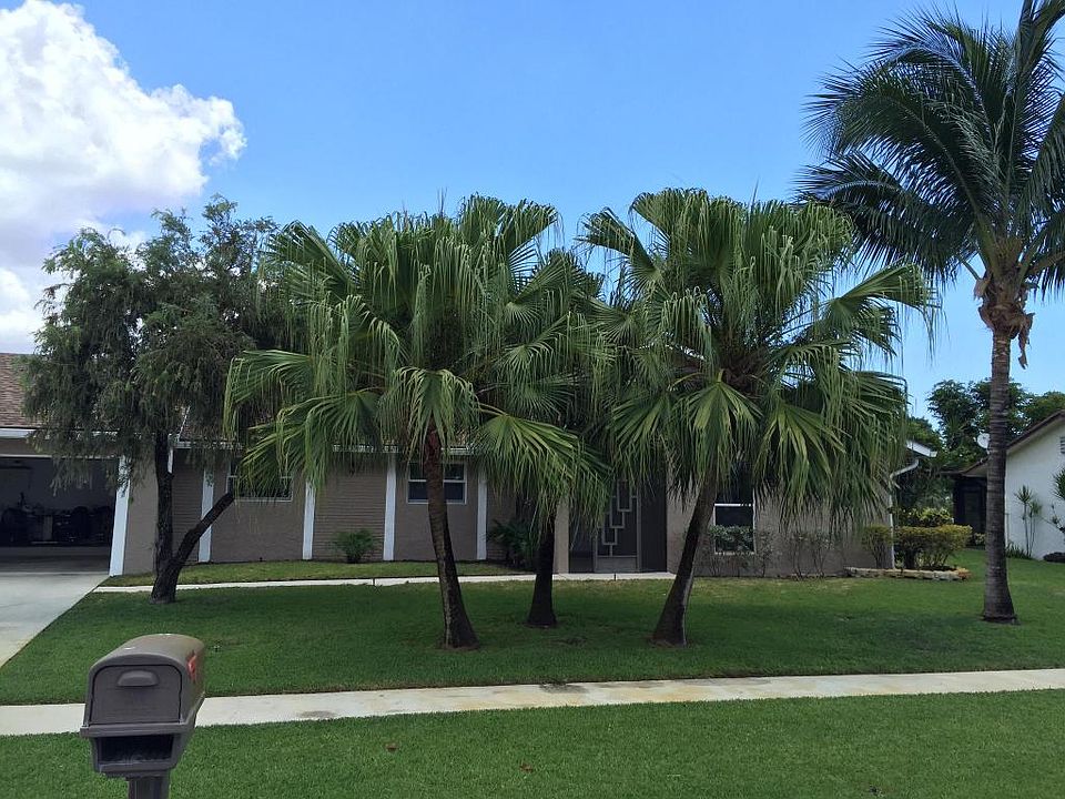 Home For Sale In Coco Wood Lakes