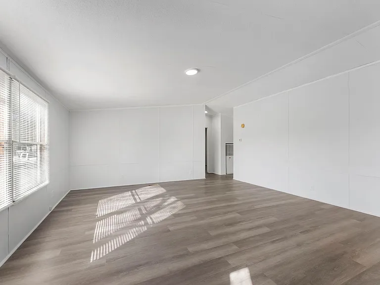 150 Pegasus Ct — Photo 9