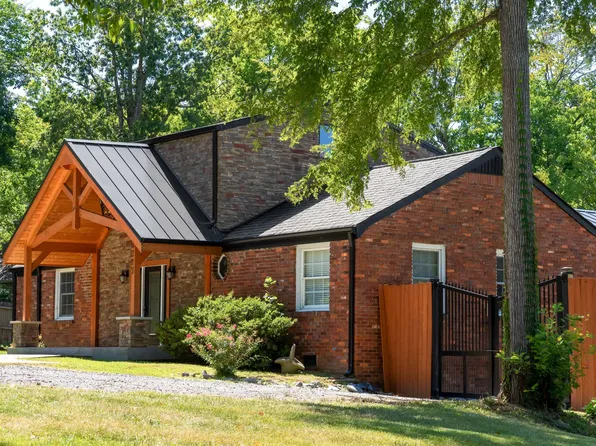 4215 Brush Hill Rd, Nashville, TN 37216