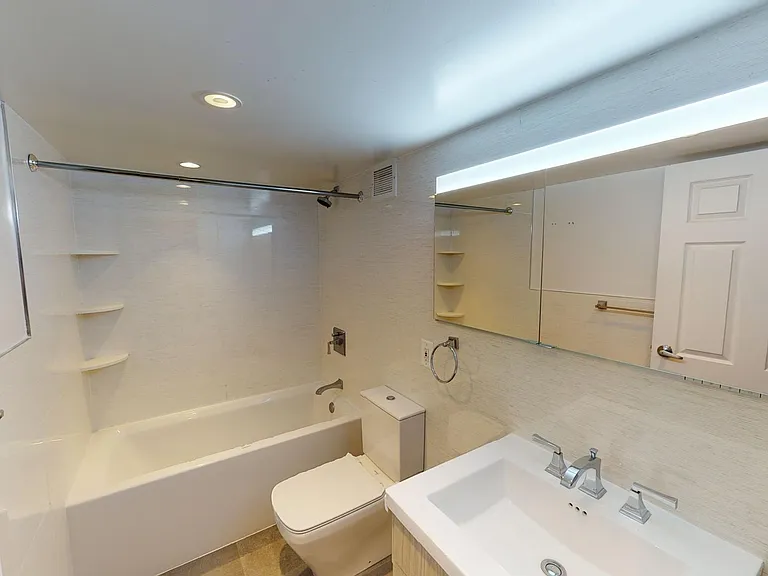 10 Jones St #2H — Photo 7
