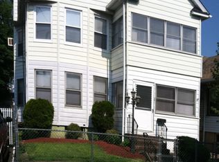 880 E 24th St, Paterson, NJ 07513