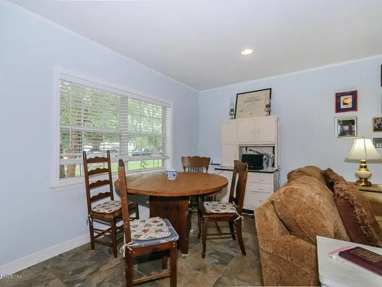5439 Waterside Dr — Photo 5
