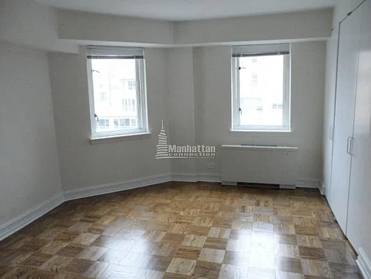 Rented by Manhattan Connection | media 11