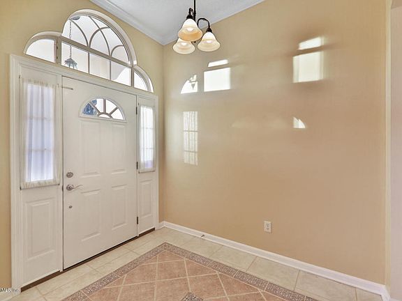 3rd image of 8931 Canopy Oaks Dr