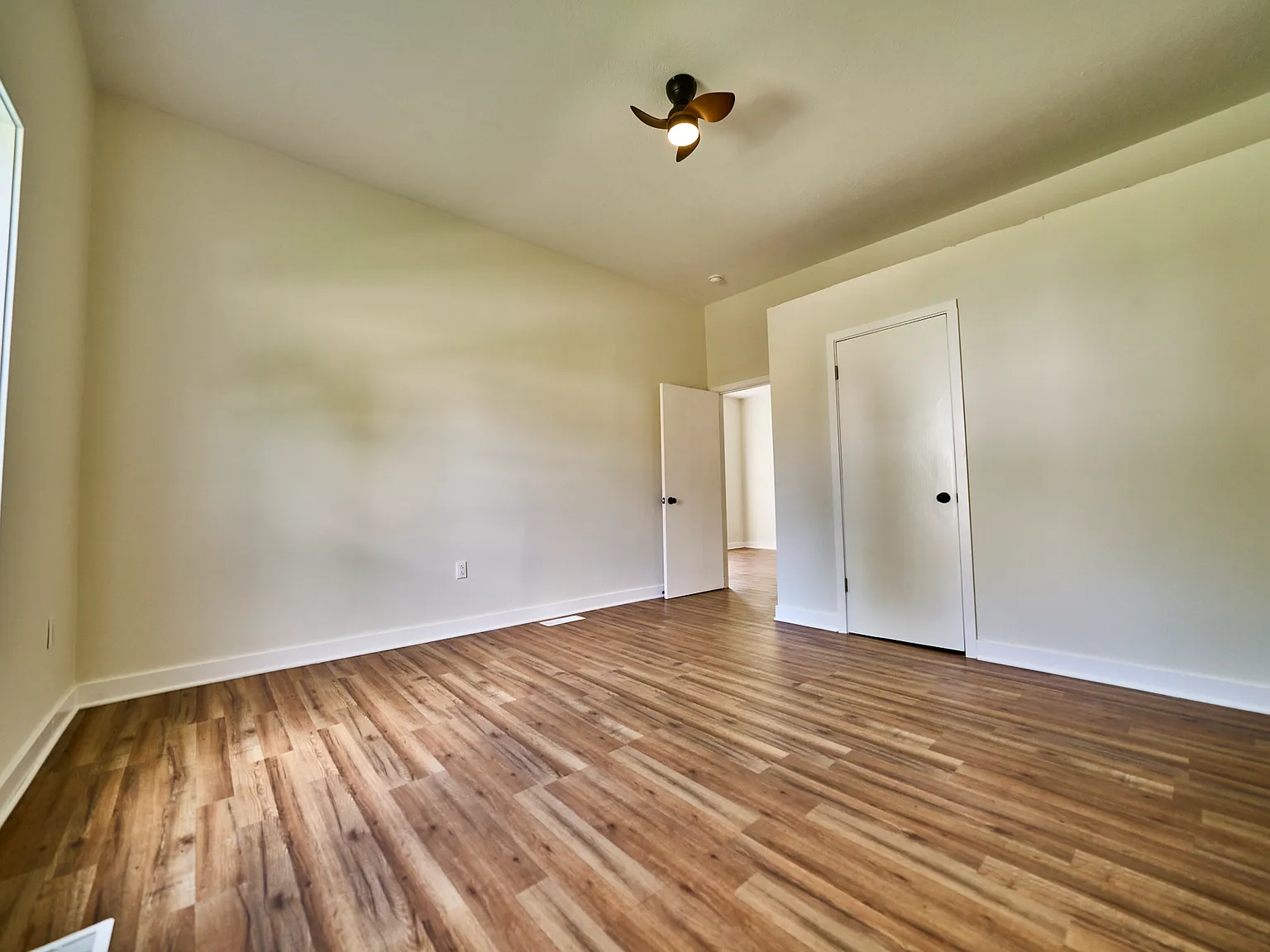 1541 Walnut Anderson — Photo 3