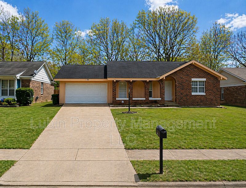 1st image of 2027 McPherson Rd